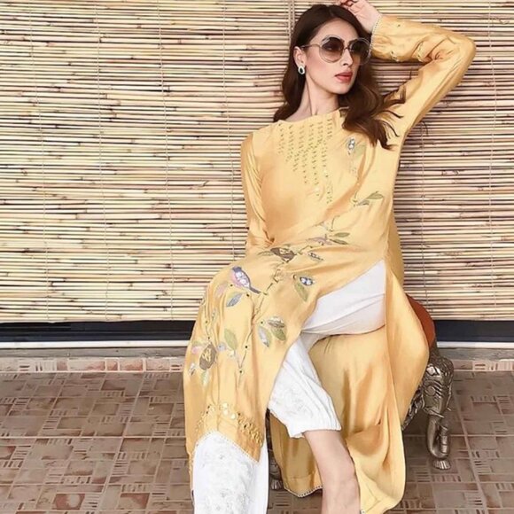 Ainee Faisal Pale Yellow Kurti - S - Picture 2 of 3